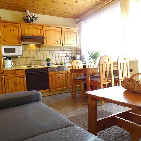 Specht - Haus Grauer Esel -3-